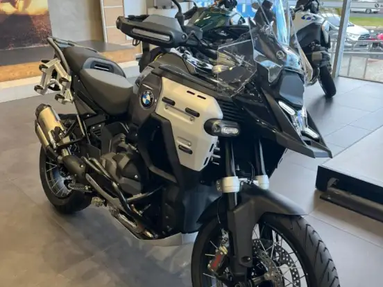 BMW-R 1300 GS ADVENTURE TRIPLE BLACK BMW-R 1300 GS ADVENTURE TRIPLE BLACK-2026