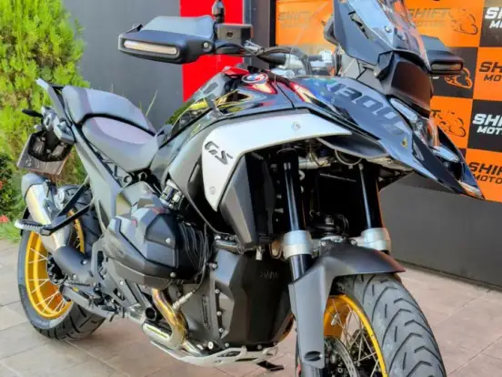 BMW-R 1300 GS TRIPLE BLACK BMW-R 1300 GS TRIPLE BLACK-2024