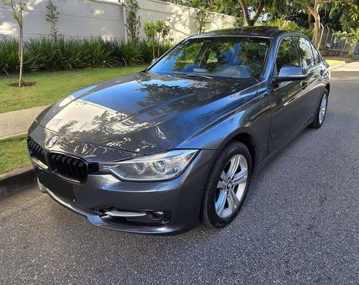 BMW-320i-2015