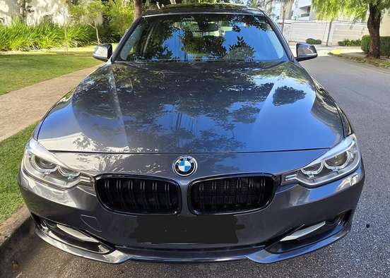 BMW-320i-2015