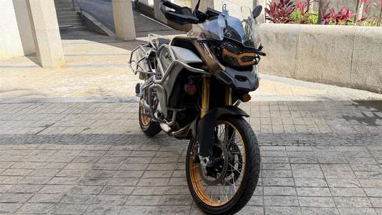 BMW-F 850 GS ADVENTURE PREMIUM-2021