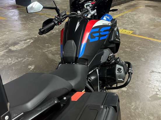 BMW-R 1250 GS PREMIUM TRIPLE BLACK BMW-R 1250 GS PREMIUM TRIPLE BLACK-2023