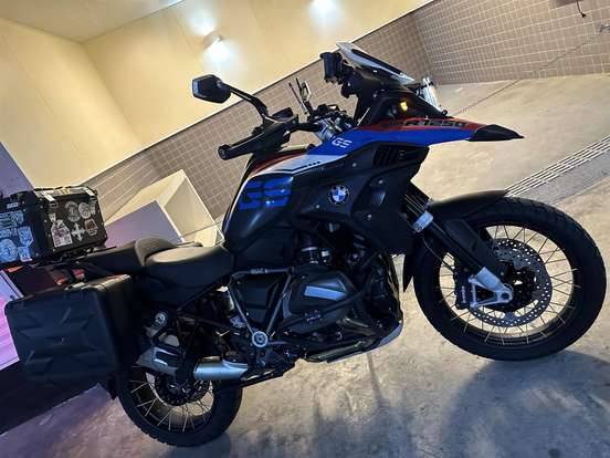 BMW-R 1250 GS PREMIUM TRIPLE BLACK-2023