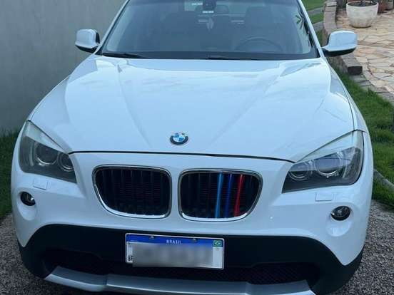 BMW-X1-2.0 18I S-DRIVE 4X2 16V GASOLINA 4P AUTOMÁTICO BMW-X1-2011