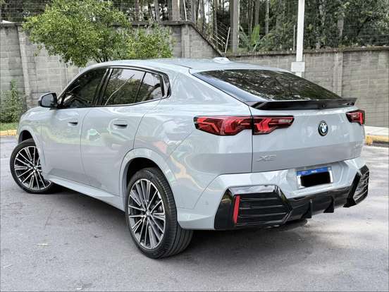 BMW-X2-2024