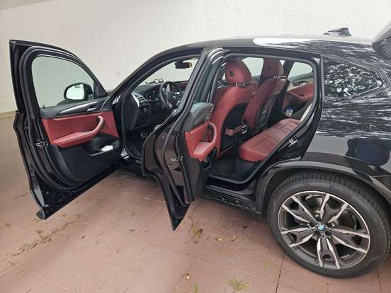 BMW-X4-2023