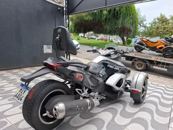 CAN-AM SPYDER RS CAN-AM SPYDER RS