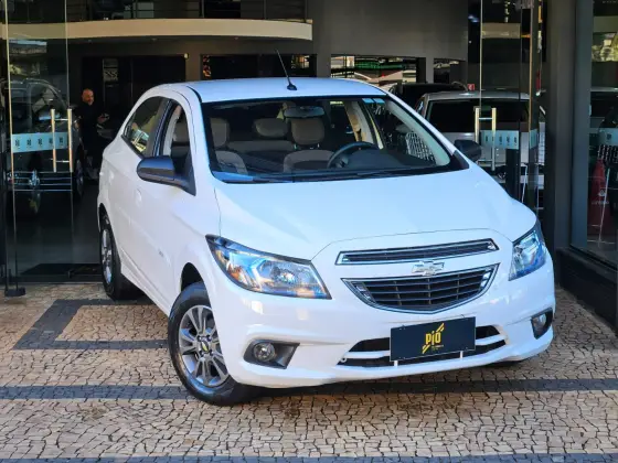 CHEVROLET ONIX 1.0 MPFI LT 8V FLEX 4P MANUAL CHEVROLET ONIX 1.0 MPFI LT 8V FLEX 4P MANUAL