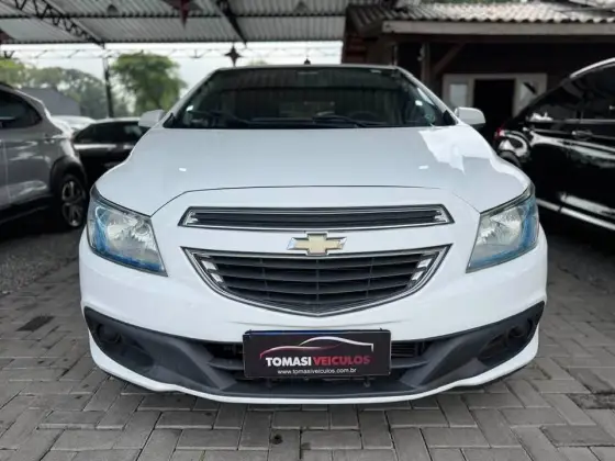 CHEVROLET ONIX 1.4 MPFI LT 8V FLEX 4P MANUAL CHEVROLET ONIX 1.4 MPFI LT 8V FLEX 4P MANUAL