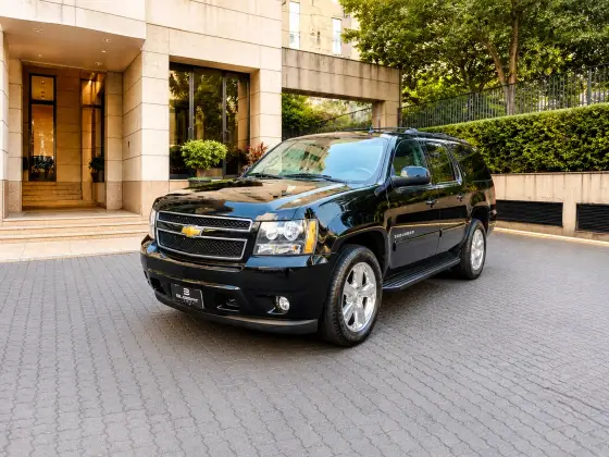 CHEVROLET SUBURBAN 5.3 LT V8 4X4 GASOLINA 4P AUTOMÁTICO