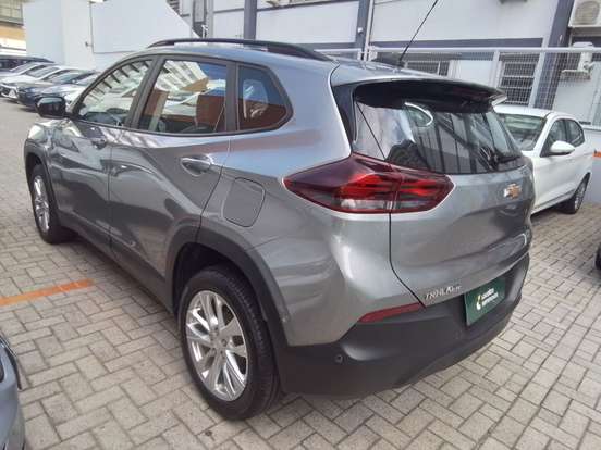 CHEVROLET-TRACKER-2024