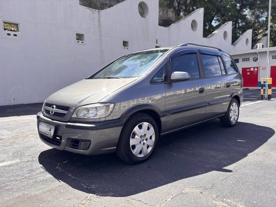 CHEVROLET ZAFIRA 2.0 MPFI EXPRESSION 8V FLEX 4P AUTOMÁTICO