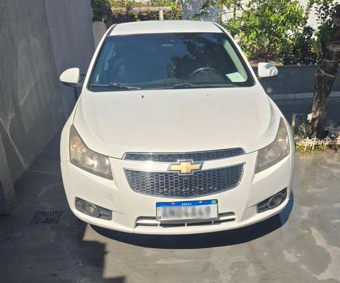 CHEVROLET-CRUZE-2013