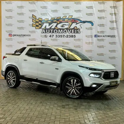 FIAT TORO 2.0 16V TURBO DIESEL RANCH 4WD AT9 FIAT TORO 2.0 16V TURBO DIESEL RANCH 4WD AT9