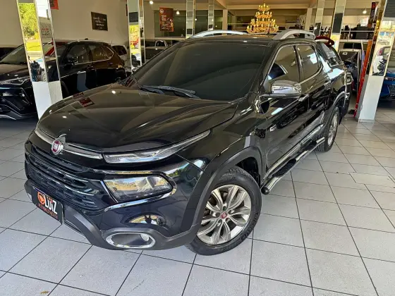 FIAT TORO 2.0 16V TURBO DIESEL RANCH 4WD AT9 FIAT TORO 2.0 16V TURBO DIESEL RANCH 4WD AT9