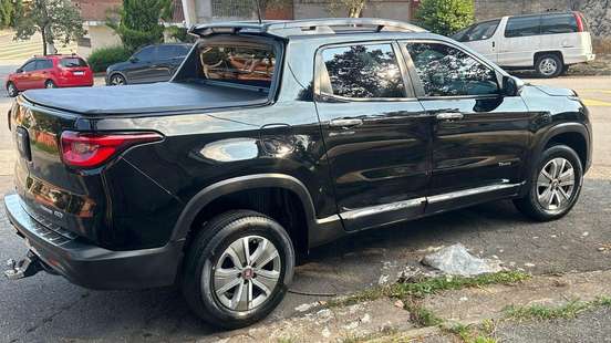 FIAT-TORO-2016