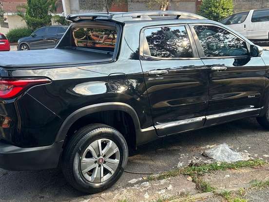 FIAT-TORO-1.8 16V EVO FLEX FREEDOM AT6 FIAT-TORO-2016