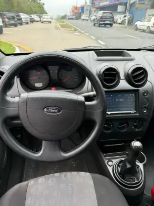 FORD-FIESTA-2009