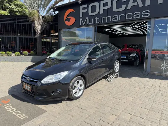 FORD FOCUS 2.0 SE SEDAN 16V FLEX 4P POWERSHIFT