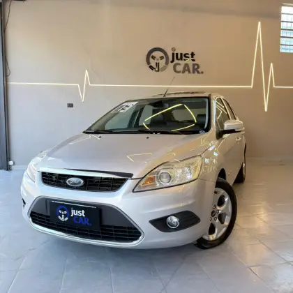 FORD FOCUS 2.0 TITANIUM HATCH 16V FLEX 4P AUTOMÁTICO