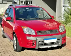 FORD FIESTA 1.0 MPI TRAIL HATCH 8V FLEX 4P MANUAL FORD FIESTA 1.0 MPI TRAIL HATCH 8V FLEX 4P MANUAL