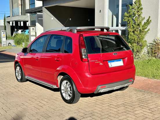 FORD-FIESTA-2008