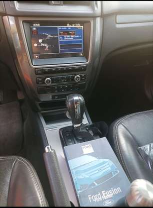 FORD-FUSION-2011