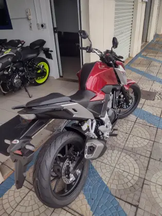 HONDA CB 300F TWISTER CBS 