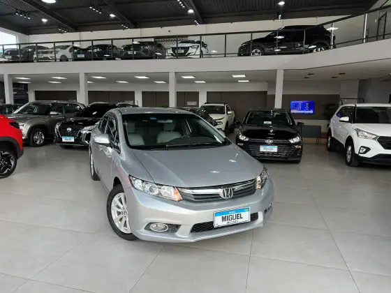HONDA CIVIC 1.8 LXS 16V FLEX 4P MANUAL