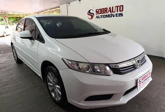 HONDA CIVIC 1.8 LXS 16V FLEX 4P AUTOMÁTICO