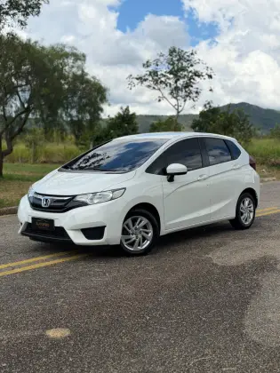 HONDA FIT 1.5 LX 16V FLEX 4P AUTOMÁTICO HONDA FIT 1.5 LX 16V FLEX 4P AUTOMÁTICO