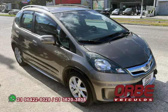 HONDA FIT 1.5 TWIST 16V FLEX 4P AUTOMÁTICO HONDA FIT 1.5 TWIST 16V FLEX 4P AUTOMÁTICO