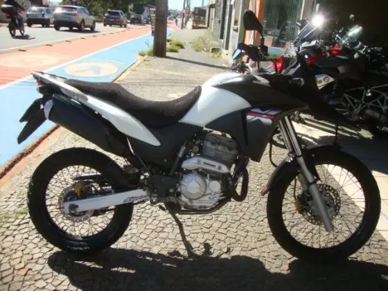 HONDA XRE 300 HONDA XRE 300