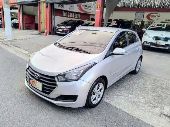 HYUNDAI HB20 1.0 COMFORT PLUS 12V FLEX 4P MANUAL HYUNDAI HB20 1.0 COMFORT PLUS 12V FLEX 4P MANUAL