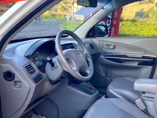 HYUNDAI-TUCSON-2.0 MPFI GLS BASE 16V 143CV 2WD FLEX 4P AUTOMÁTICO HYUNDAI-TUCSON-2015