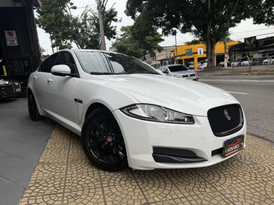 JAGUAR XF 2.0 LUXURY TURBOCHARGED GASOLINA 4P AUTOMÁTICO