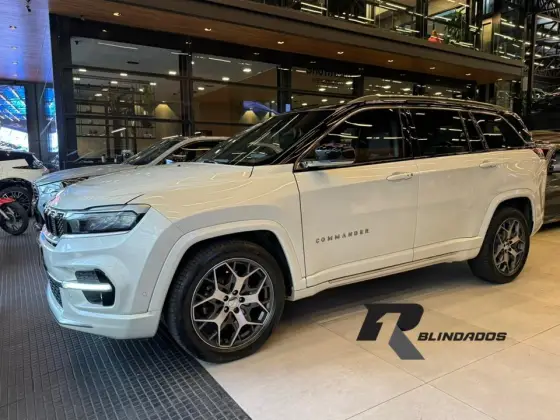 JEEP COMMANDER 1.3 T270 TURBO FLEX OVERLAND AT6 JEEP COMMANDER 1.3 T270 TURBO FLEX OVERLAND AT6