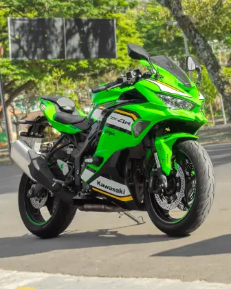 KAWASAKI NINJA ZX-4R 