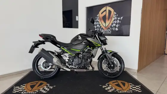 KAWASAKI Z400 