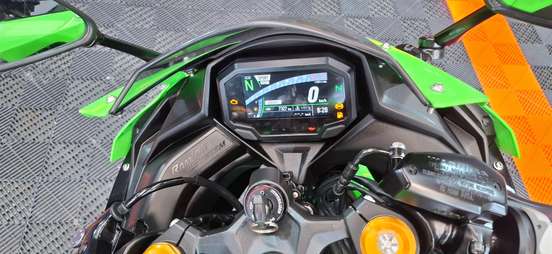 KAWASAKI-NINJA ZX-4R-2024