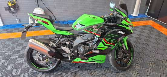 KAWASAKI-NINJA ZX-4R-2024