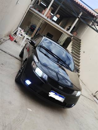 KIA CERATO 1.6 SX2 16V GASOLINA 4P MANUAL