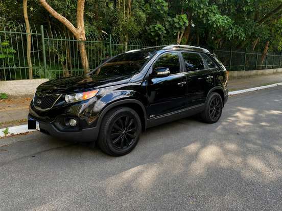 KIA-SORENTO-3.5 V6 GASOLINA EX 7L 4WD AUTOMÁTICO KIA-SORENTO-2012