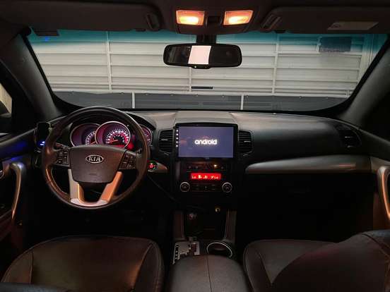 KIA-SORENTO-2012