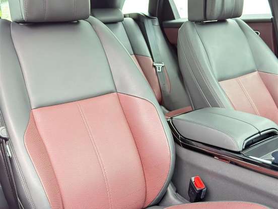 LAND ROVER-RANGE ROVER VELAR-2.0 P400E PHEV R-DYNAMIC HSE AUTOMÁTICO LAND ROVER-RANGE ROVER VELAR-2024