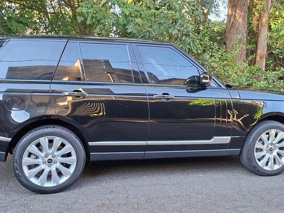 LAND ROVER-RANGE ROVER VOGUE-5.0 SE SUPERCHARGED 4X4 V8 32V GASOLINA 4P AUTOMÁTICO LAND ROVER-RANGE ROVER VOGUE-2013