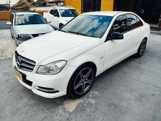 MERCEDES-BENZ-C 180-2012