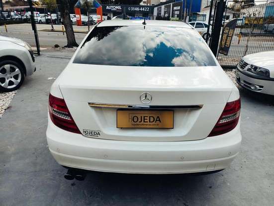 MERCEDES-BENZ-C 180-2012
