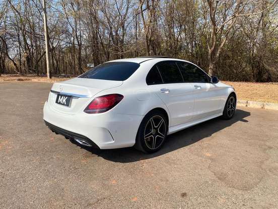 MERCEDES-BENZ-C 300-2019