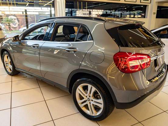 MERCEDES-BENZ-GLA 200-1.6 CGI FLEX STYLE 7G-DCT MERCEDES-BENZ-GLA 200-2018
